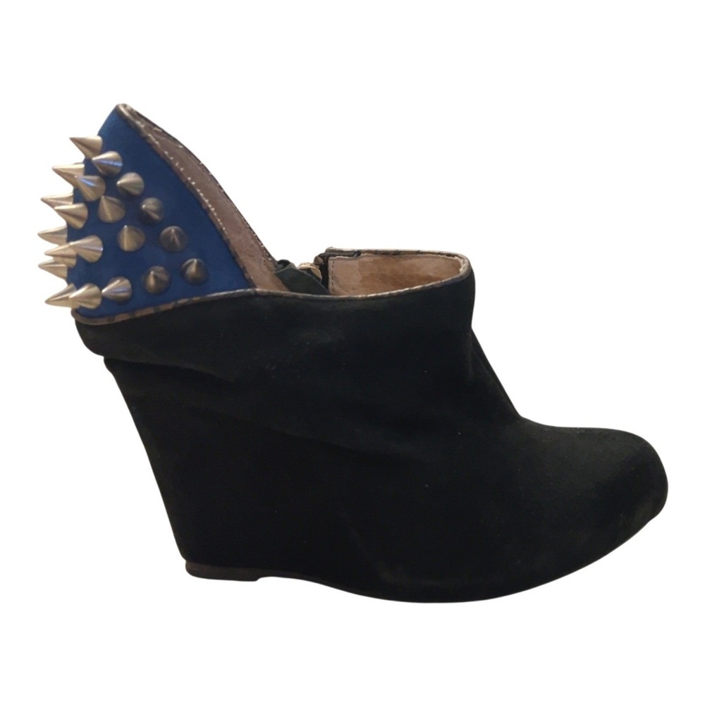 Messeca New York Wedge Spike Blue Black Ankle Bootie SZ: 5.5